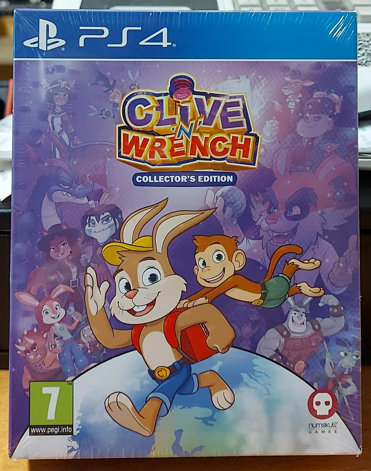 CLIVE N WRENCH COLLECTOR'S EDITION - NUOVO MAI APERTO