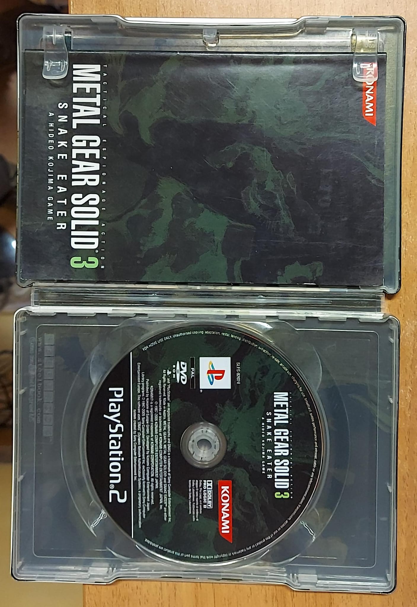 METAL GEAR SOLID 3 SNAKE EATER EDIZIONE LIMITATA CON STEELBOOK