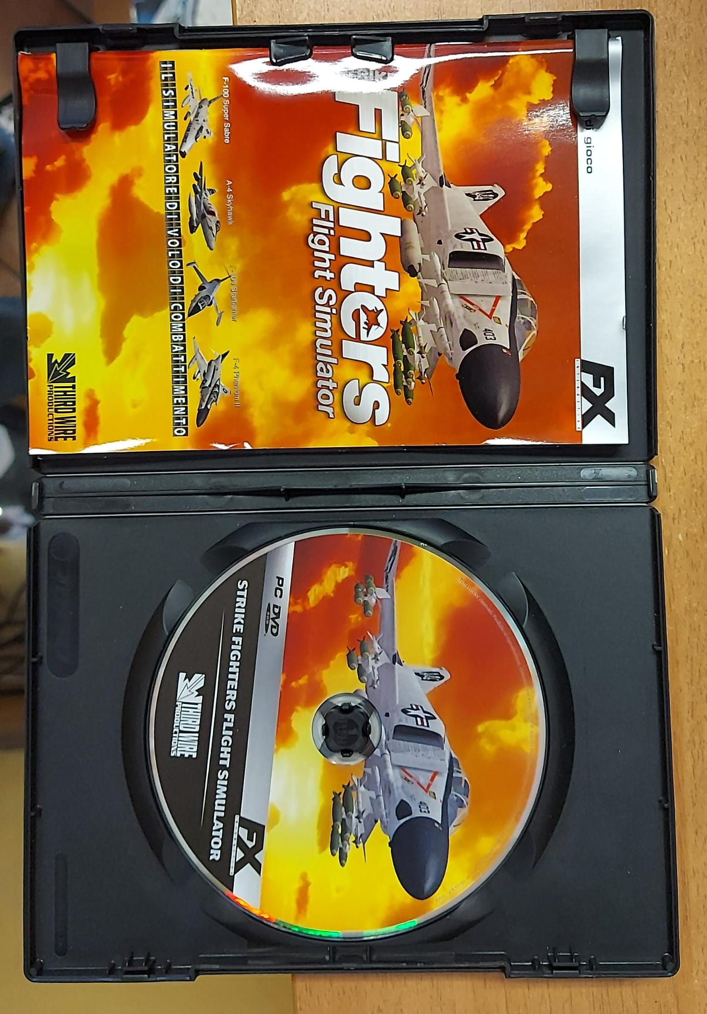 STRIKE FIGHTERS FLIGHT SIMULATOR