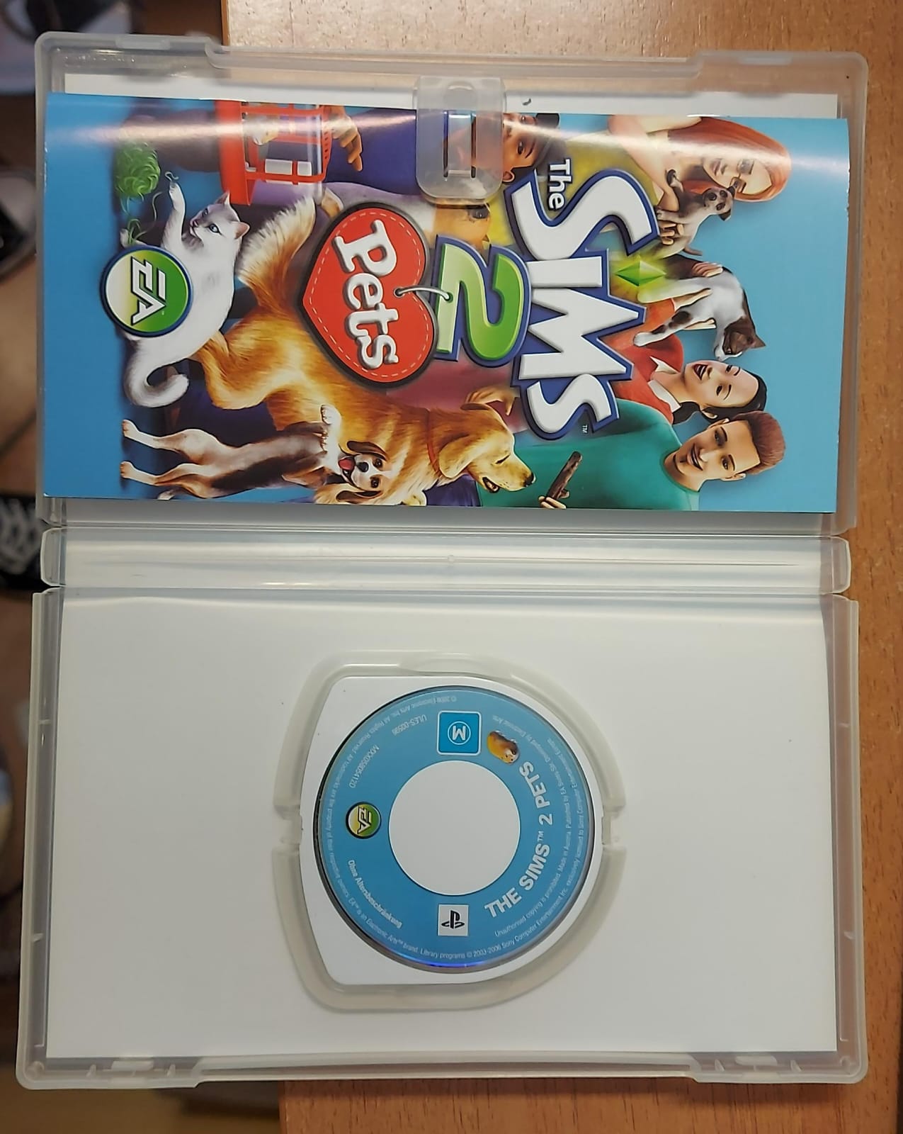 THE SIMS 2 PETS - ESSENTIALS