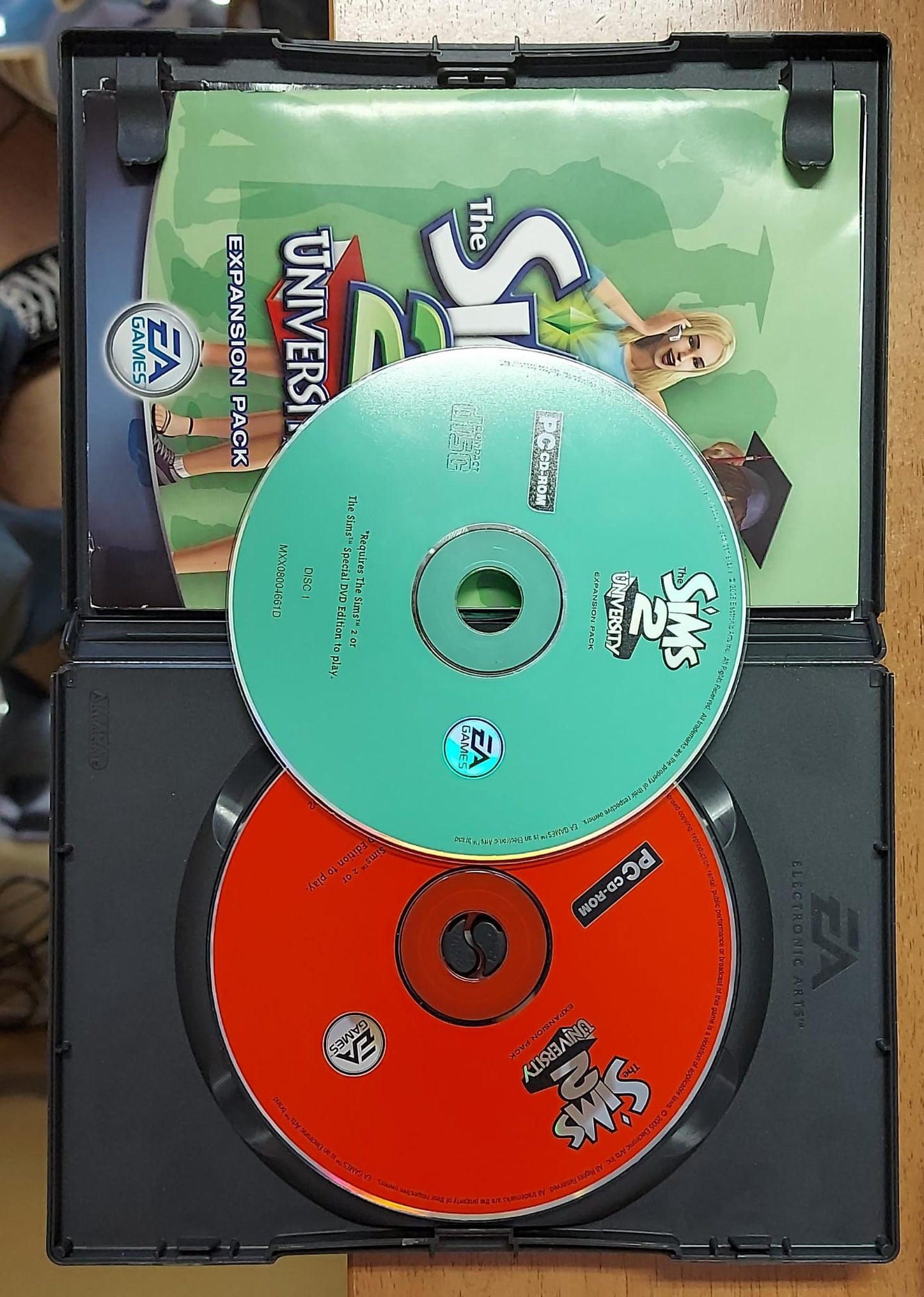 THE SIMS 2 UNIVERSITY EXPANSION PACK