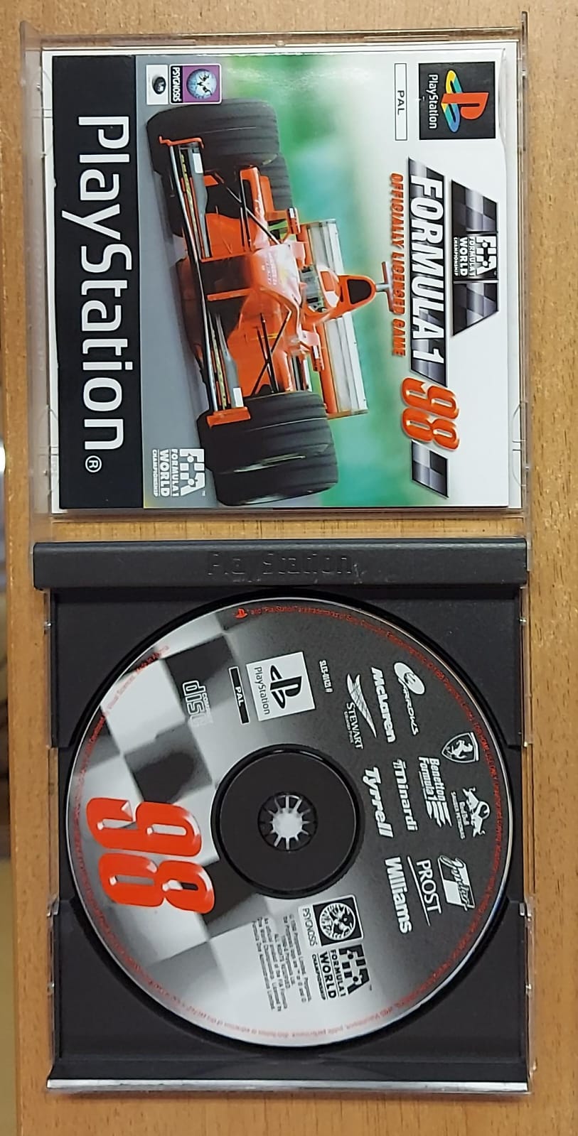 FORMULA 1 98