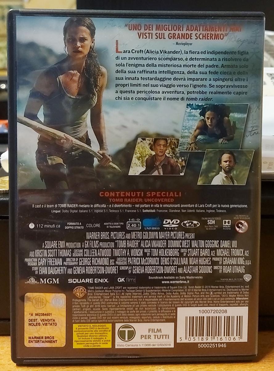 TOMB RAIDER