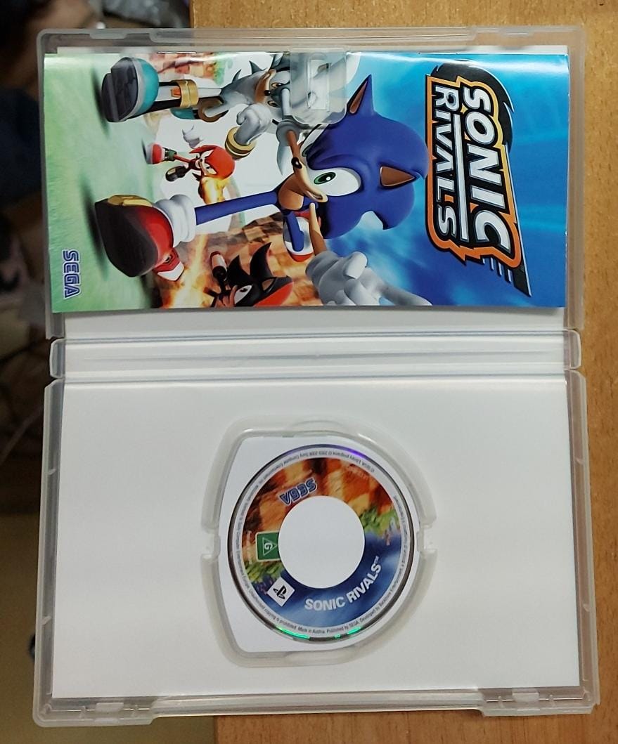 SONIC RIVALS - ESSENTIALS