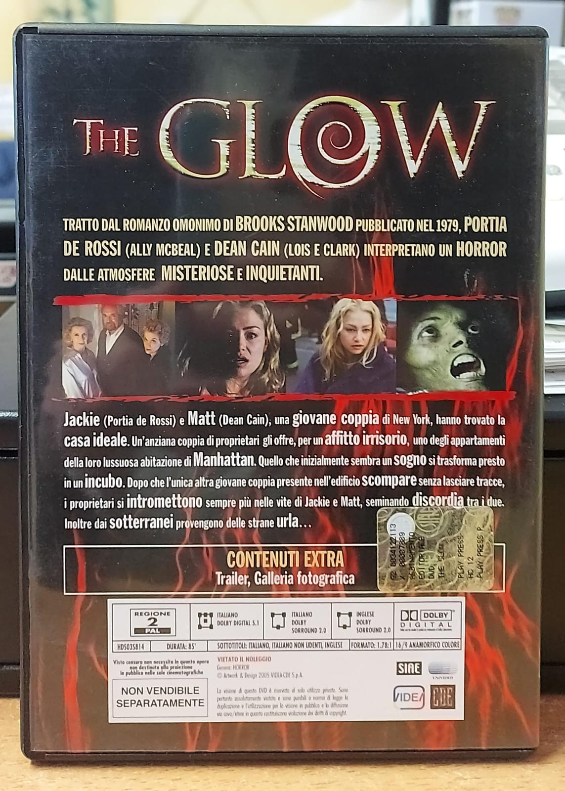 THE GLOW LA CASA DEL MISTERO