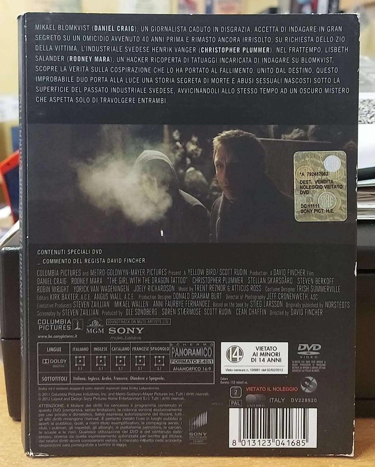 MILLENNIUM UOMINI CHE ODIANO LE DONNE