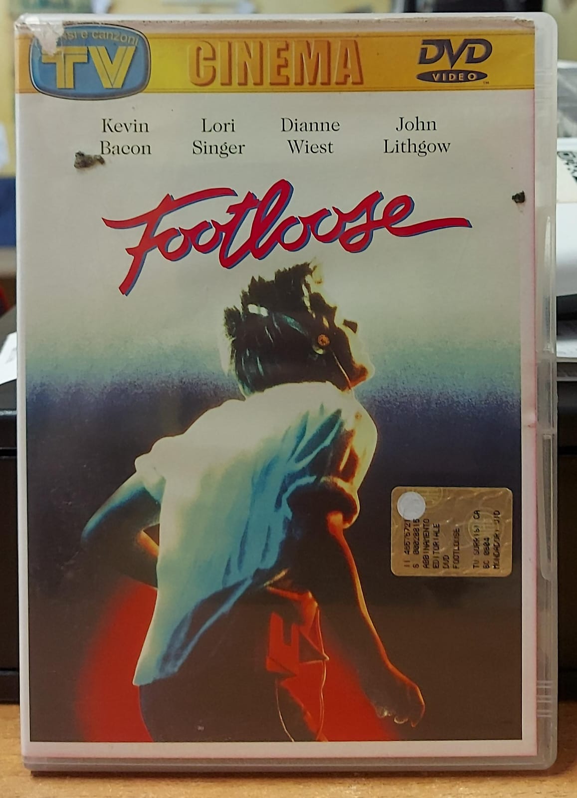 FOOTLOOSE