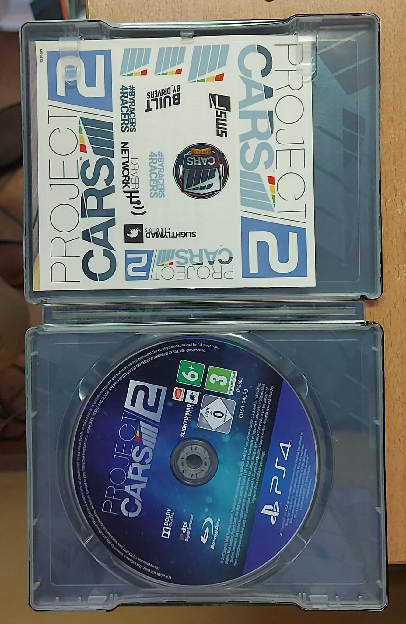 PROJECT CARS 2 LIMITED EDITION CON STEELBOOK E ADESIVI