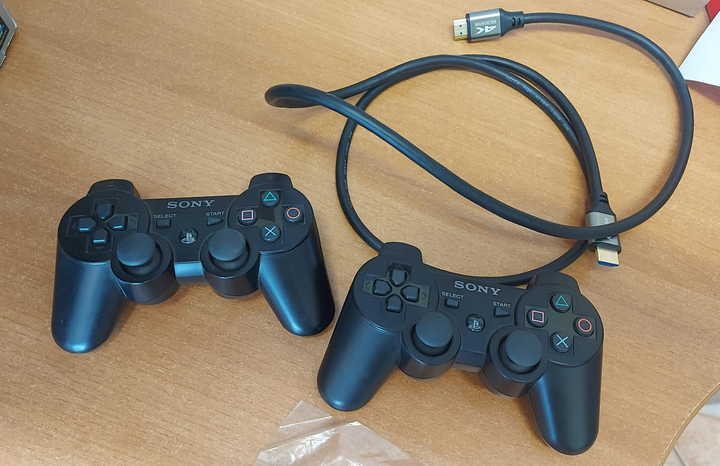 PLAYSTATION 3 320GB + 2 JOYPAD SONY + COMPLETA DI TUTTO