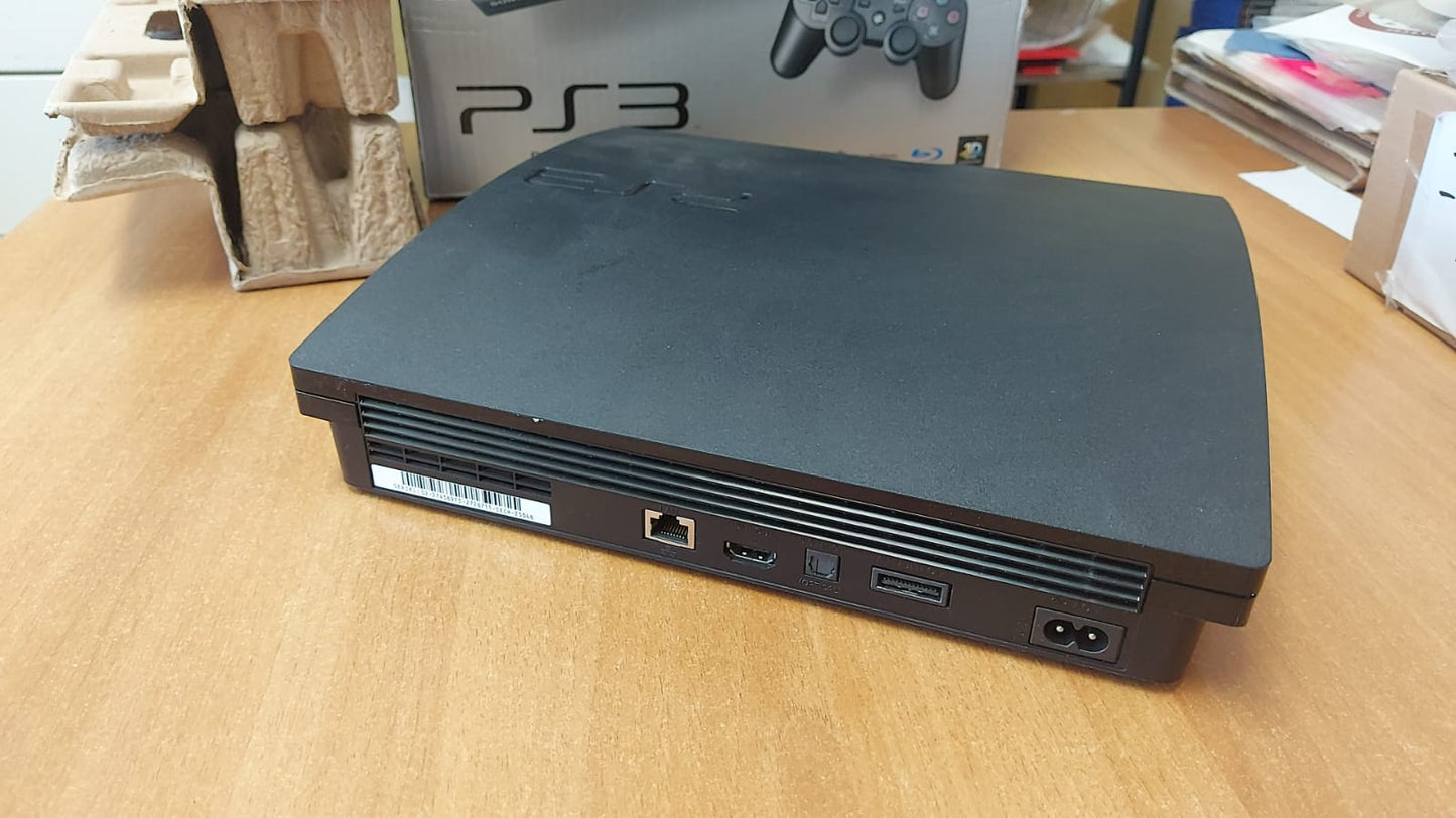 PLAYSTATION 3 320GB + 2 JOYPAD SONY + COMPLETA DI TUTTO