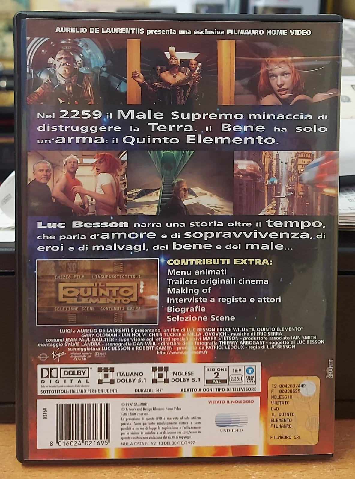 IL QUINTO ELEMENTO