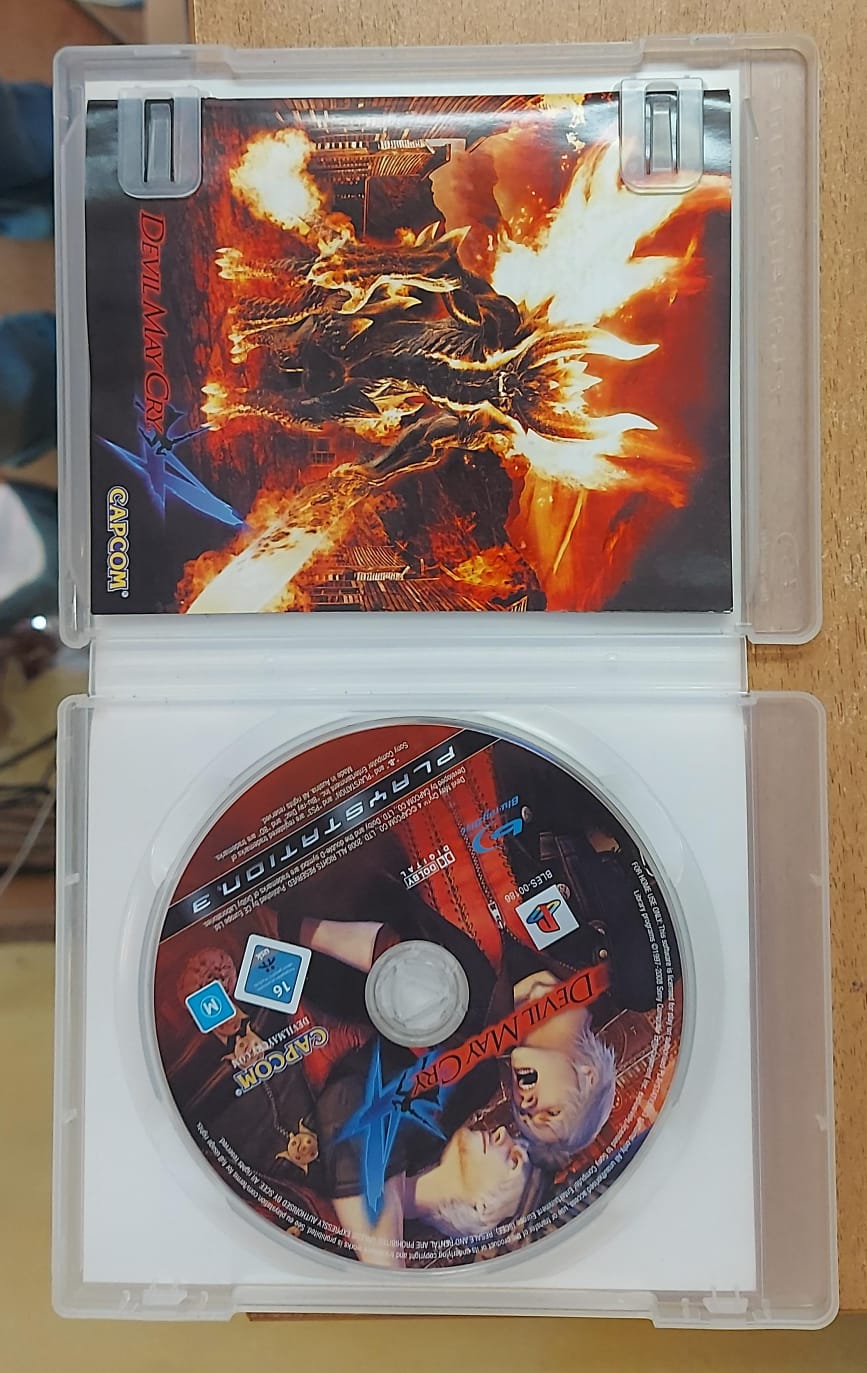 DEVIL MAY CRY 4