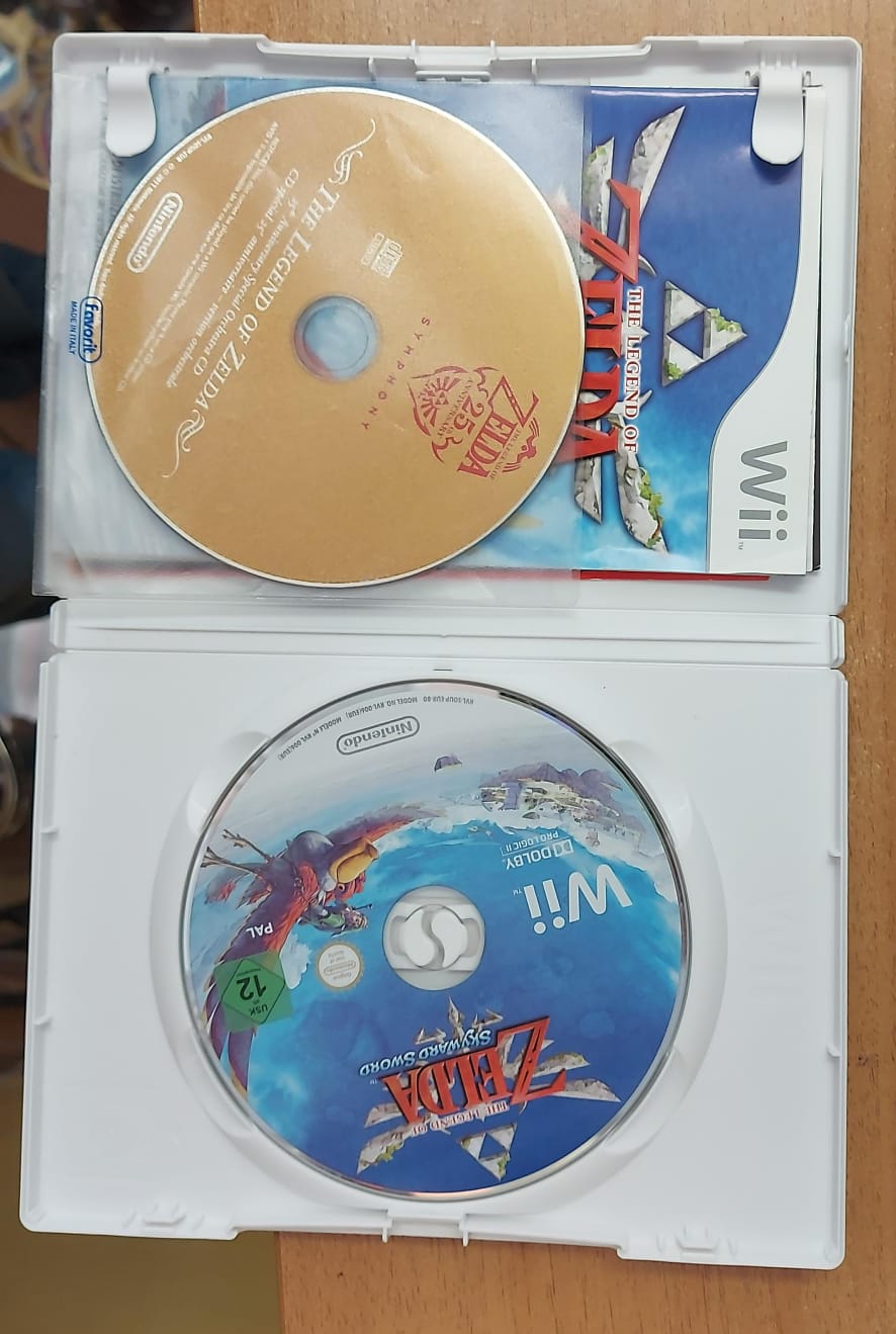 THE LEGEND OF ZELDA SKYWARD SWORD + CD COLONNA SONORA