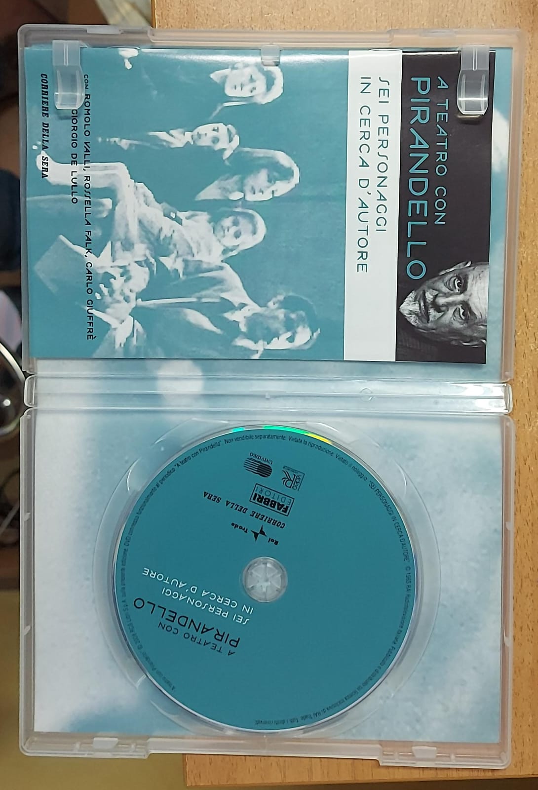 SEI PERSONAGGI IN CERCA D'AUTORE - A TEATRO CON PIRANDELLO