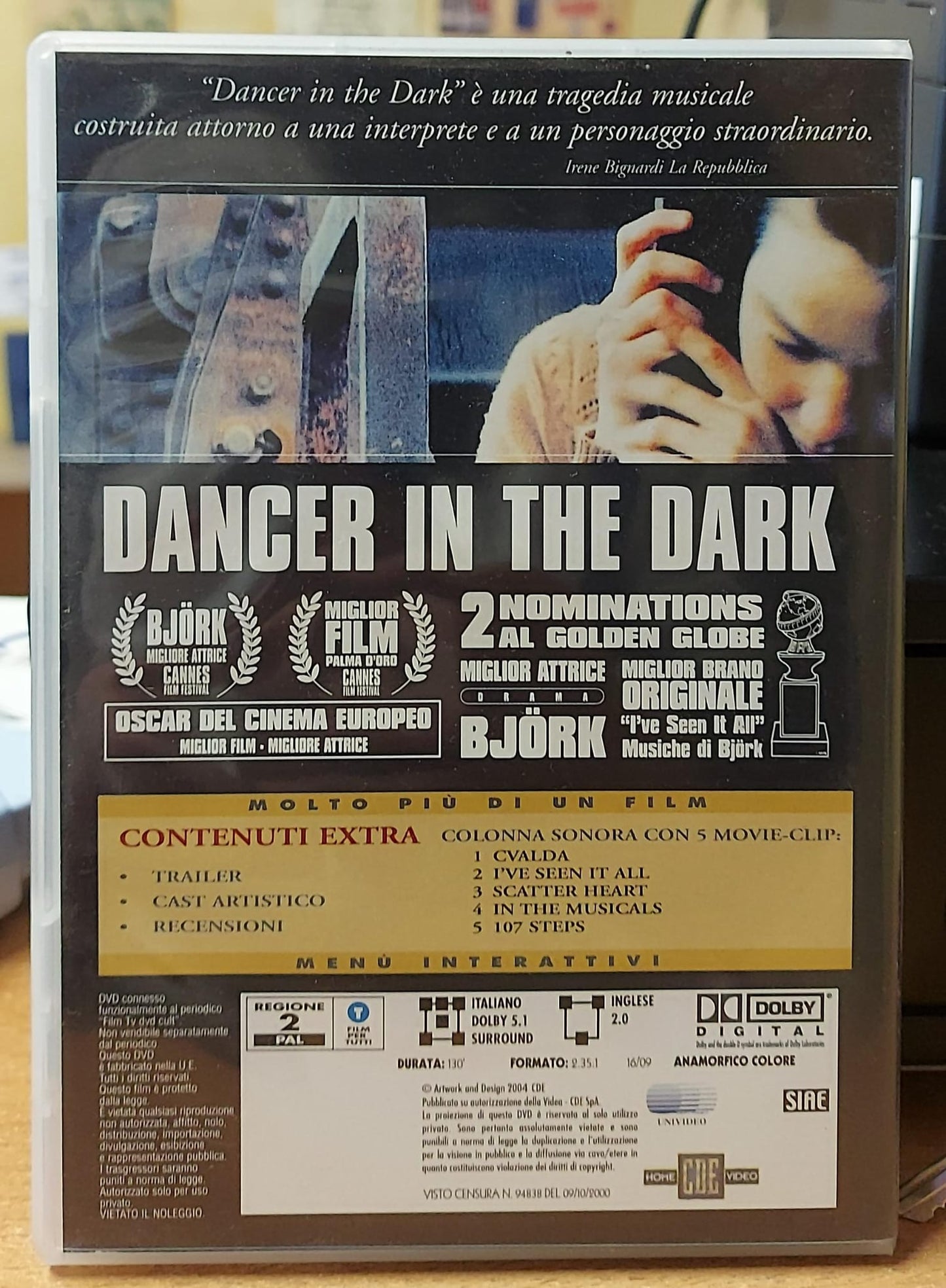 DANCER IN THE DARK