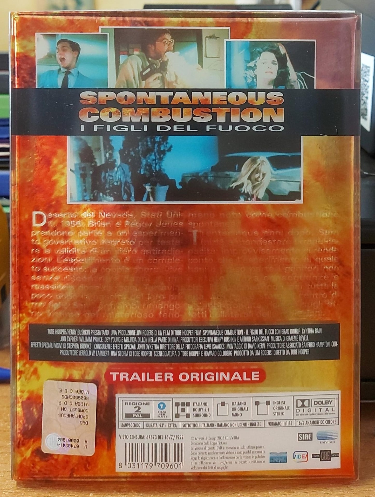 Spontaneous Combustion – I Figli del Fuoco DVD – Cover posteriore con trama e dettagli