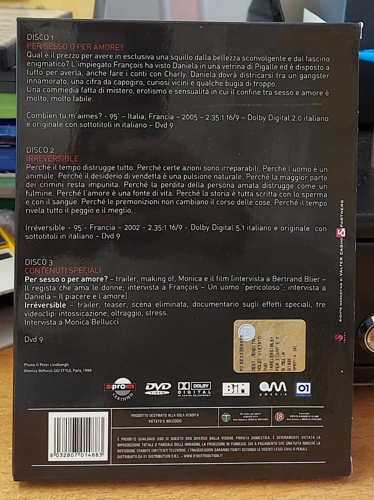 Copertina fronte del cofanetto Monica Bellucci con due film e tre DVD
