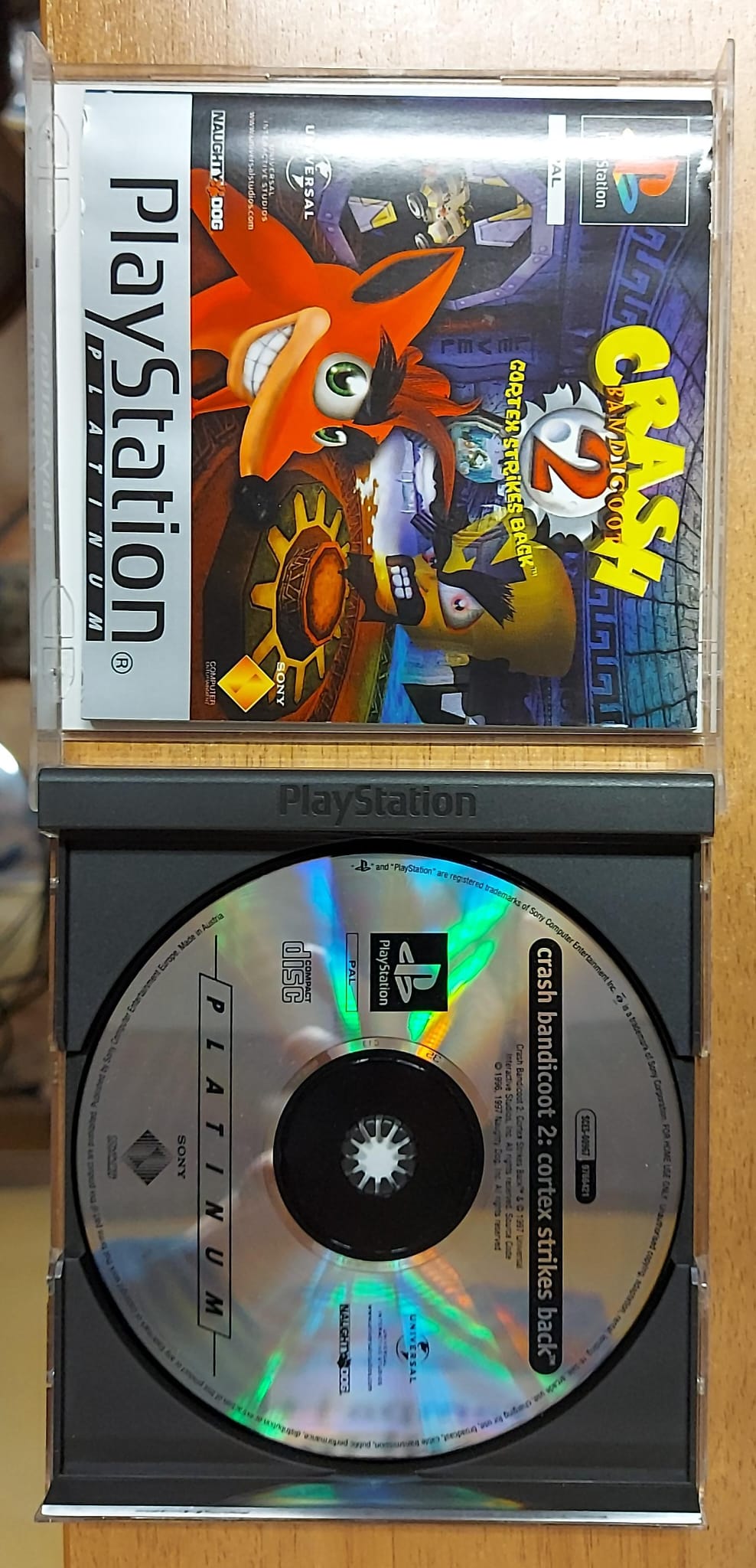 CRASH BANDICOOT 2 CORTEX STRIKES BACK