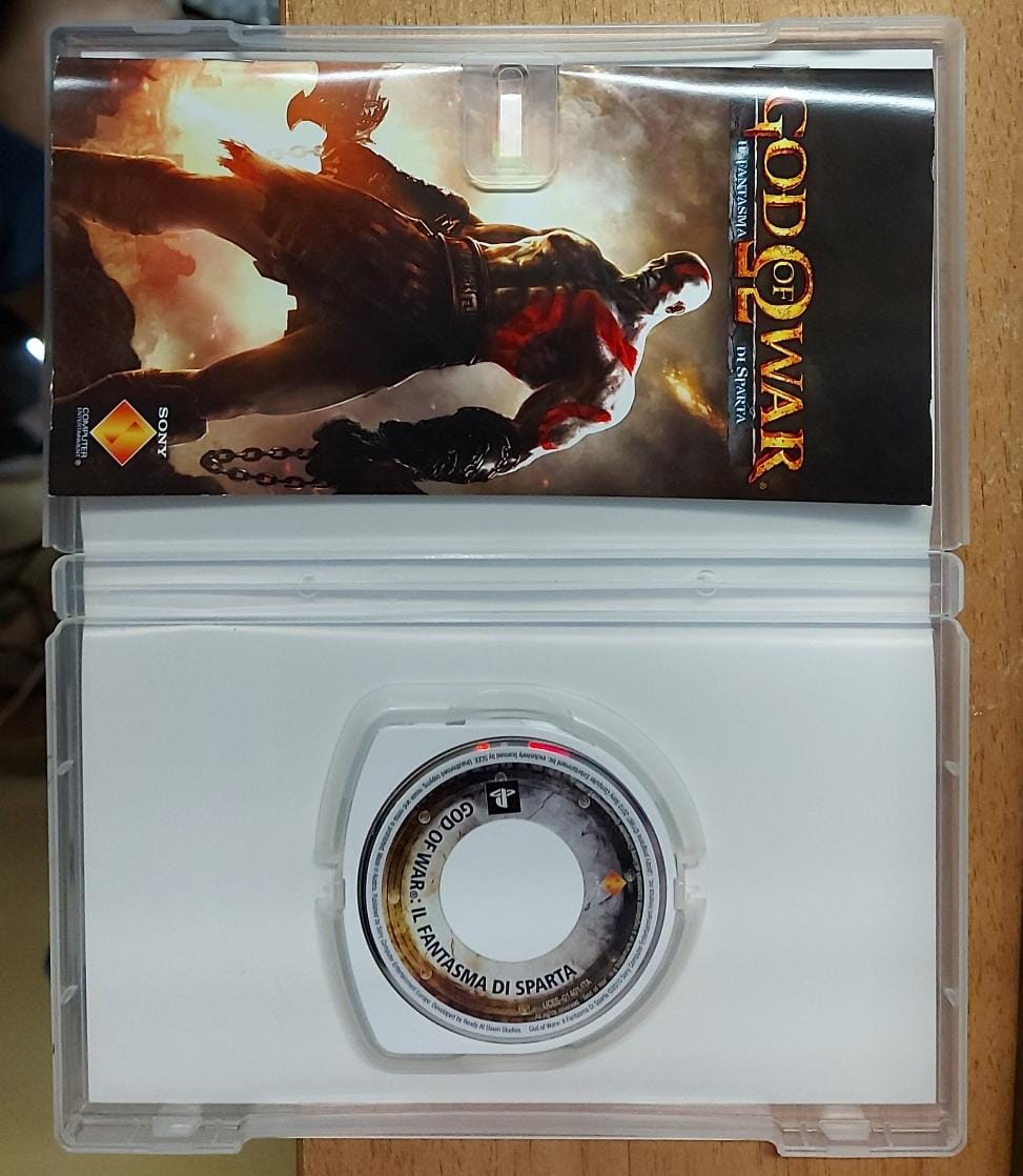 GOD OF WAR IL FANTASMA DI SPARTA - ESSENTIALS