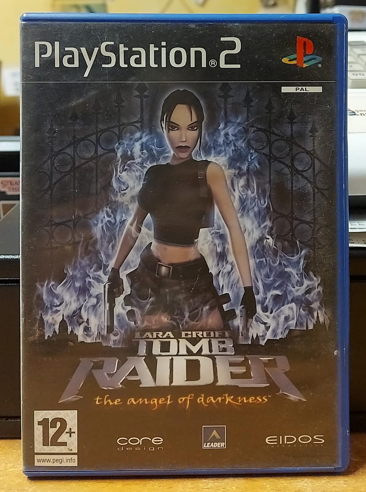 LARA CROFT TOMB RAIDER - THE ANGEL OF DARKNESS