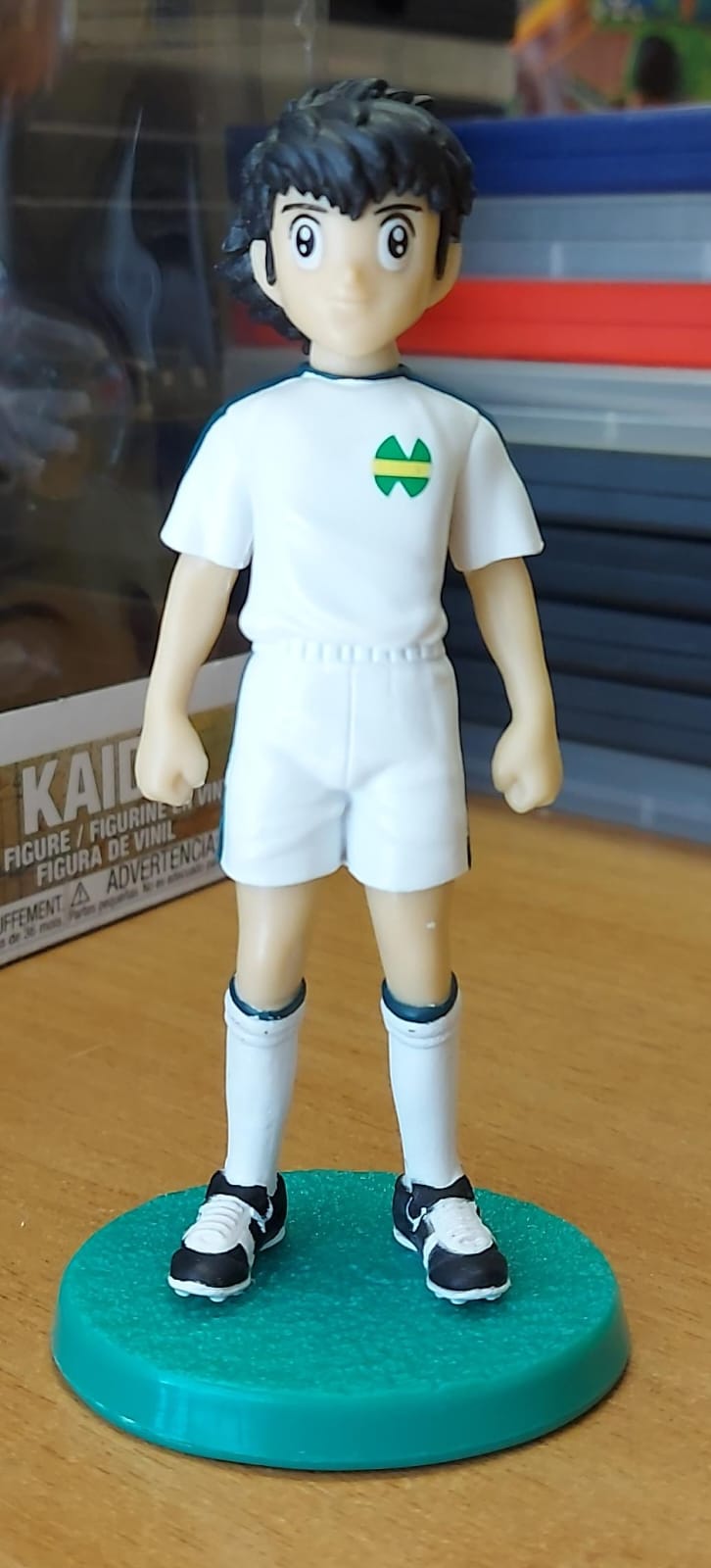 OLIVER HUTTON ACTION FIGURE 13CM