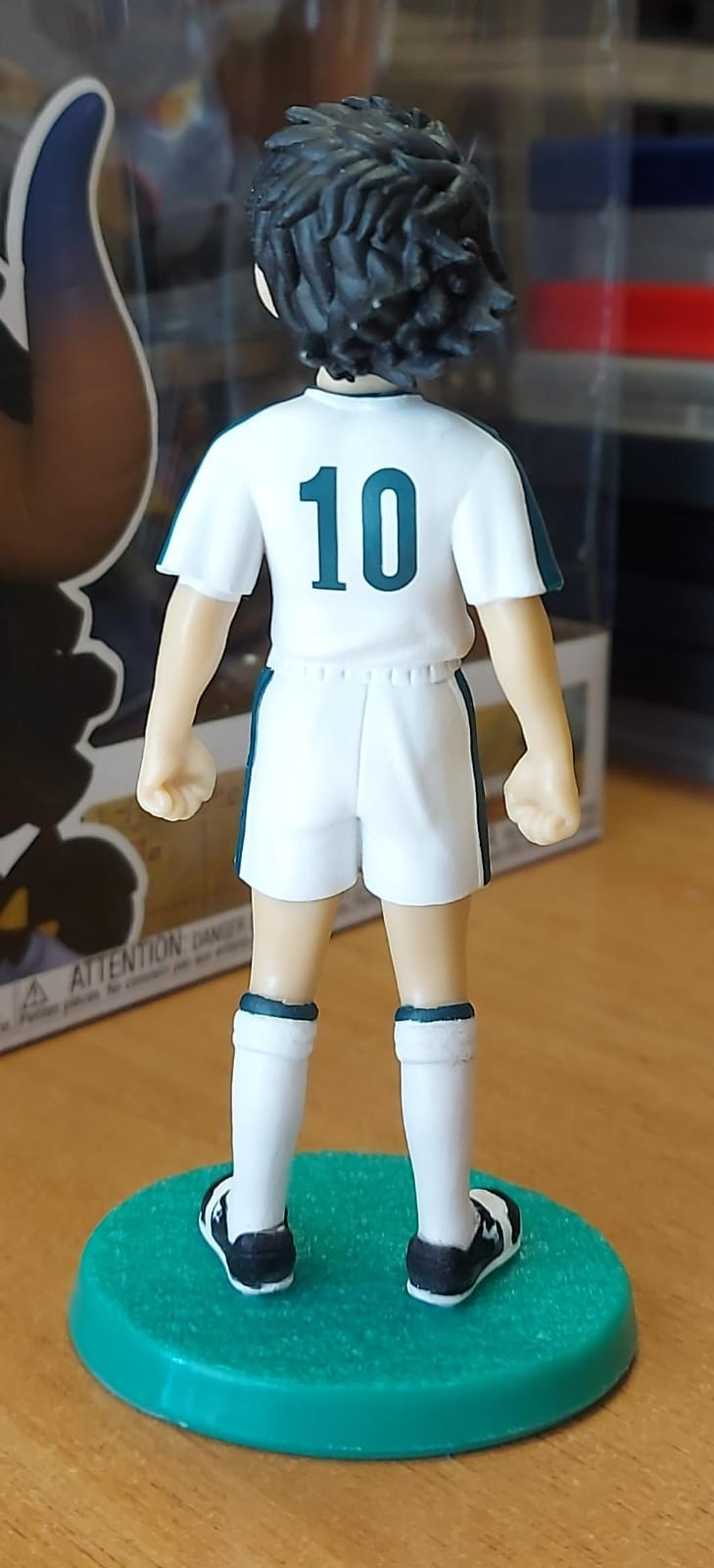 OLIVER HUTTON ACTION FIGURE 13CM