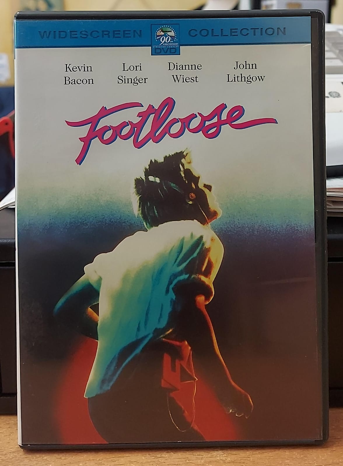 FOOTLOOSE
