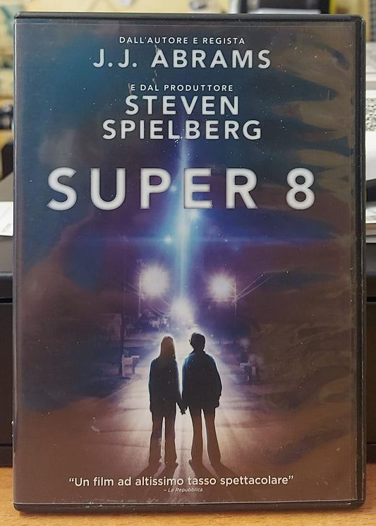 SUPER 8