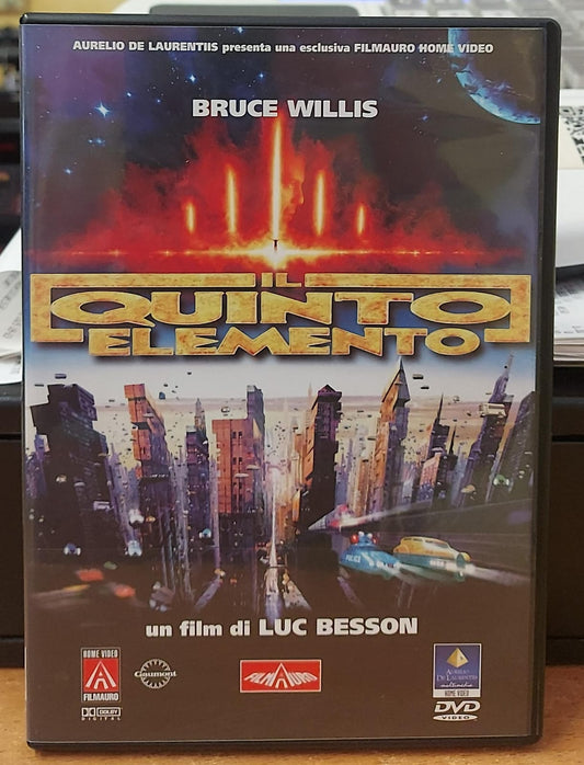 IL QUINTO ELEMENTO