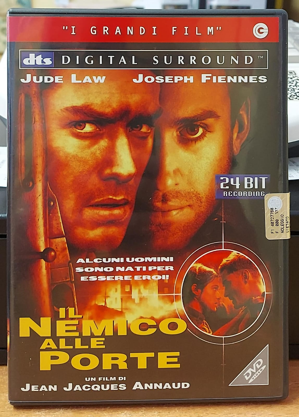 IL NEMICO ALLE PORTE