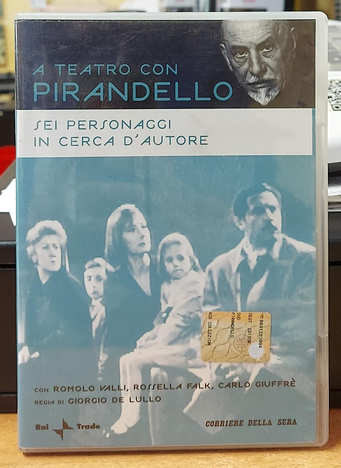 SEI PERSONAGGI IN CERCA D'AUTORE - A TEATRO CON PIRANDELLO