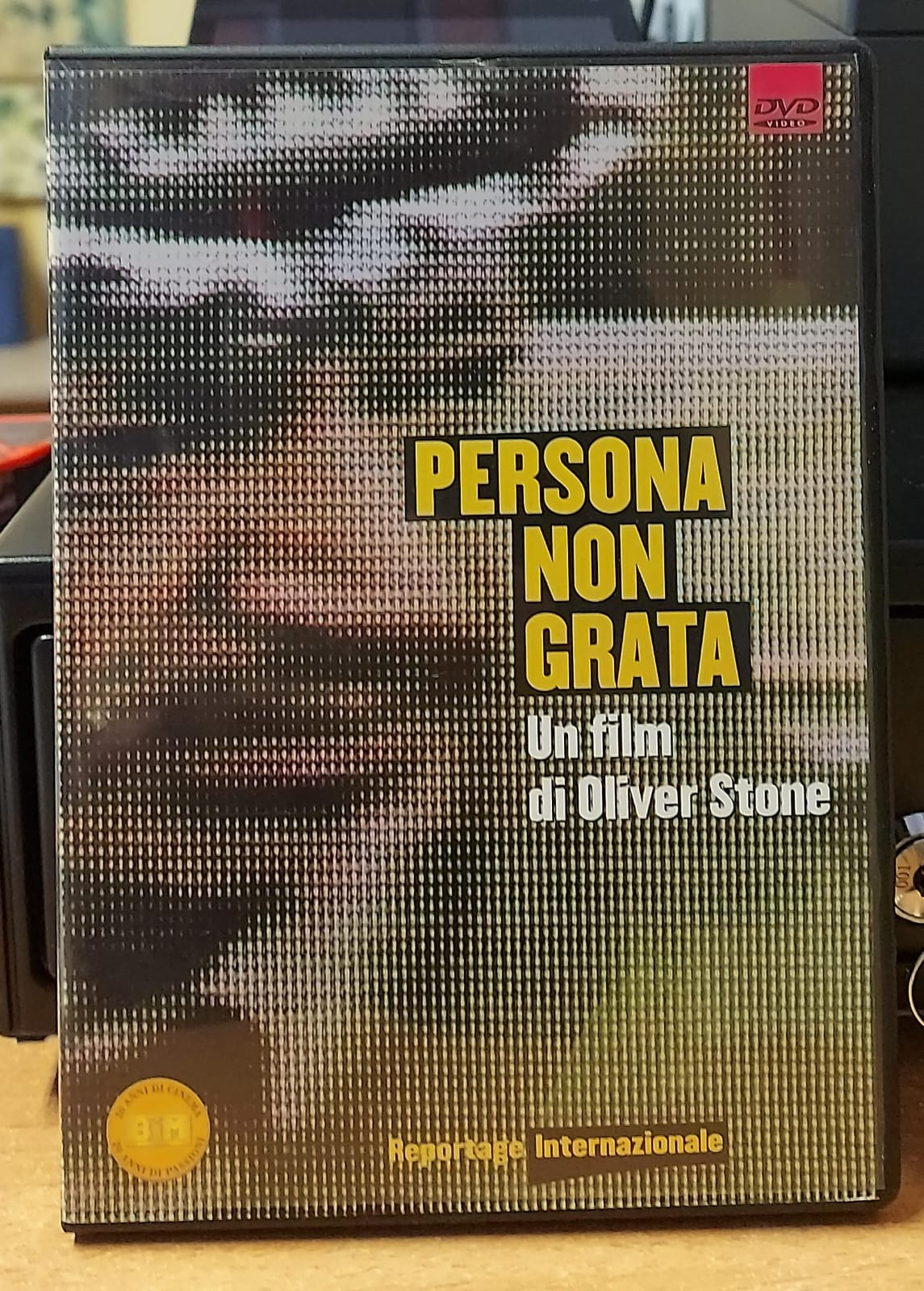 PERSONA NON GRATA