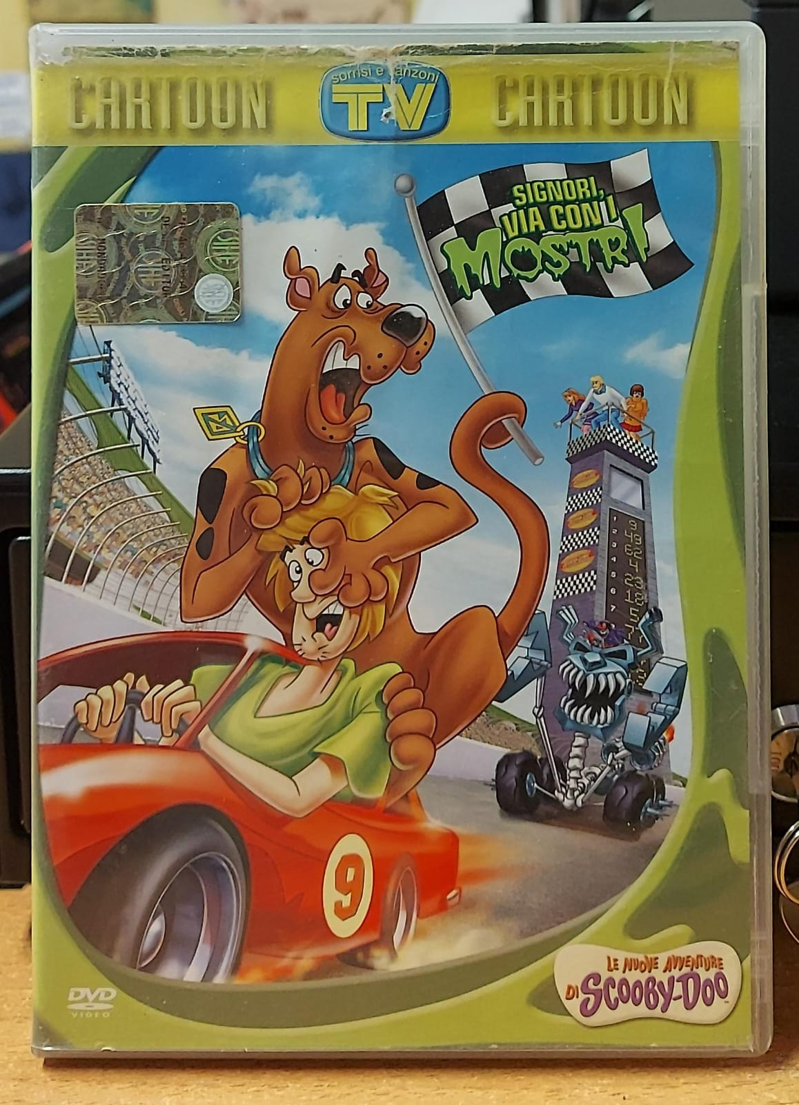 SCOOBY-DOO! SIGNORI VIA CON I MOSTRI
