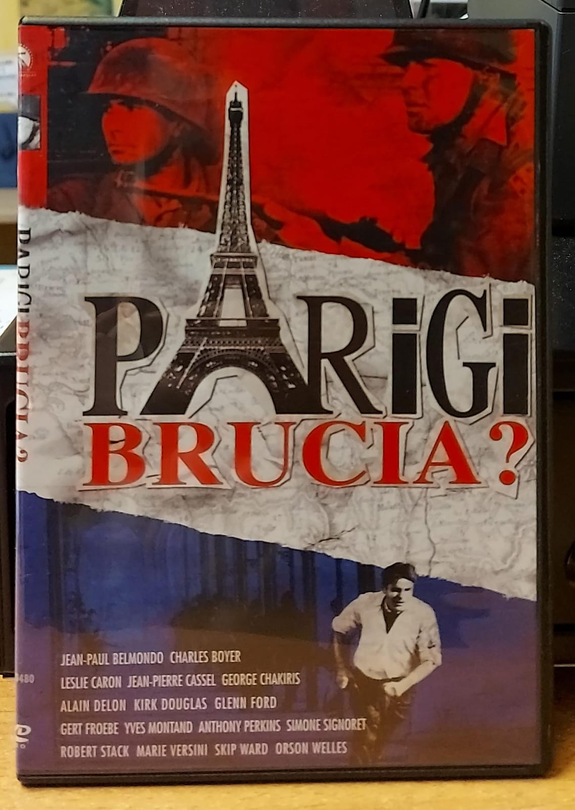 PARIGI BRUCIA?