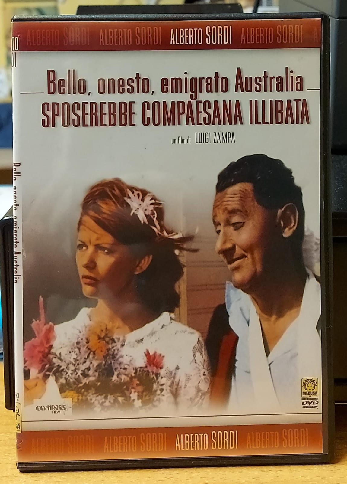 BELLO,ONESTO,EMIGRATO AUSTRALIA SPOSEREBBE COMPAESANA ILLIBATA