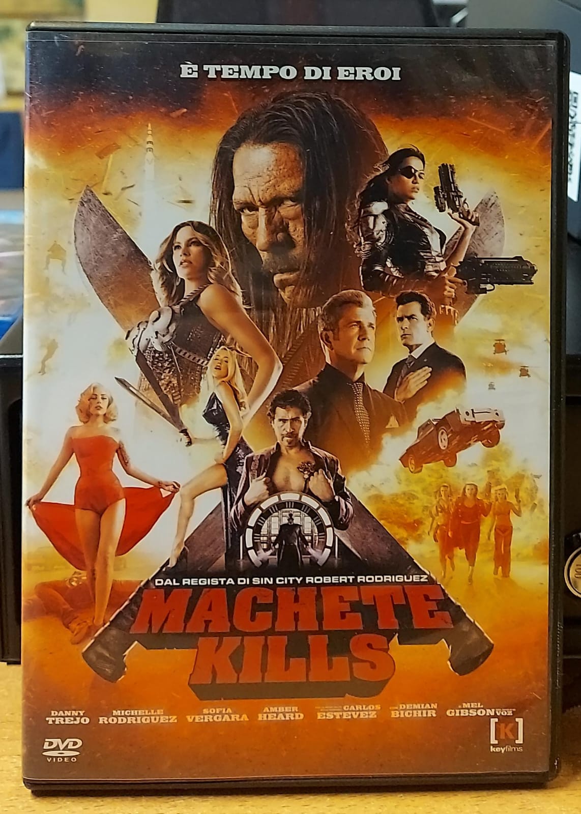 MACHETE KILLS