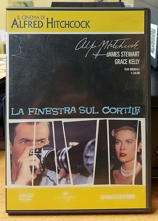 LA FINESTRA SUL CORTILE