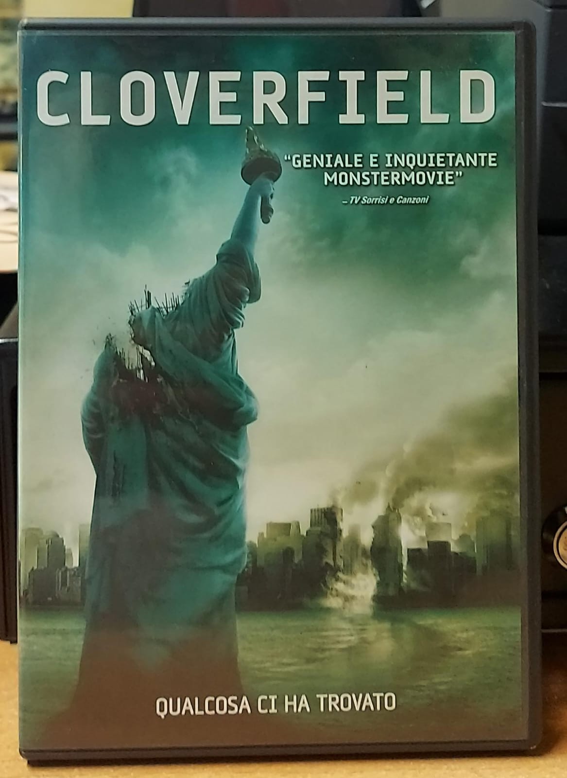 CLOVERFIELD