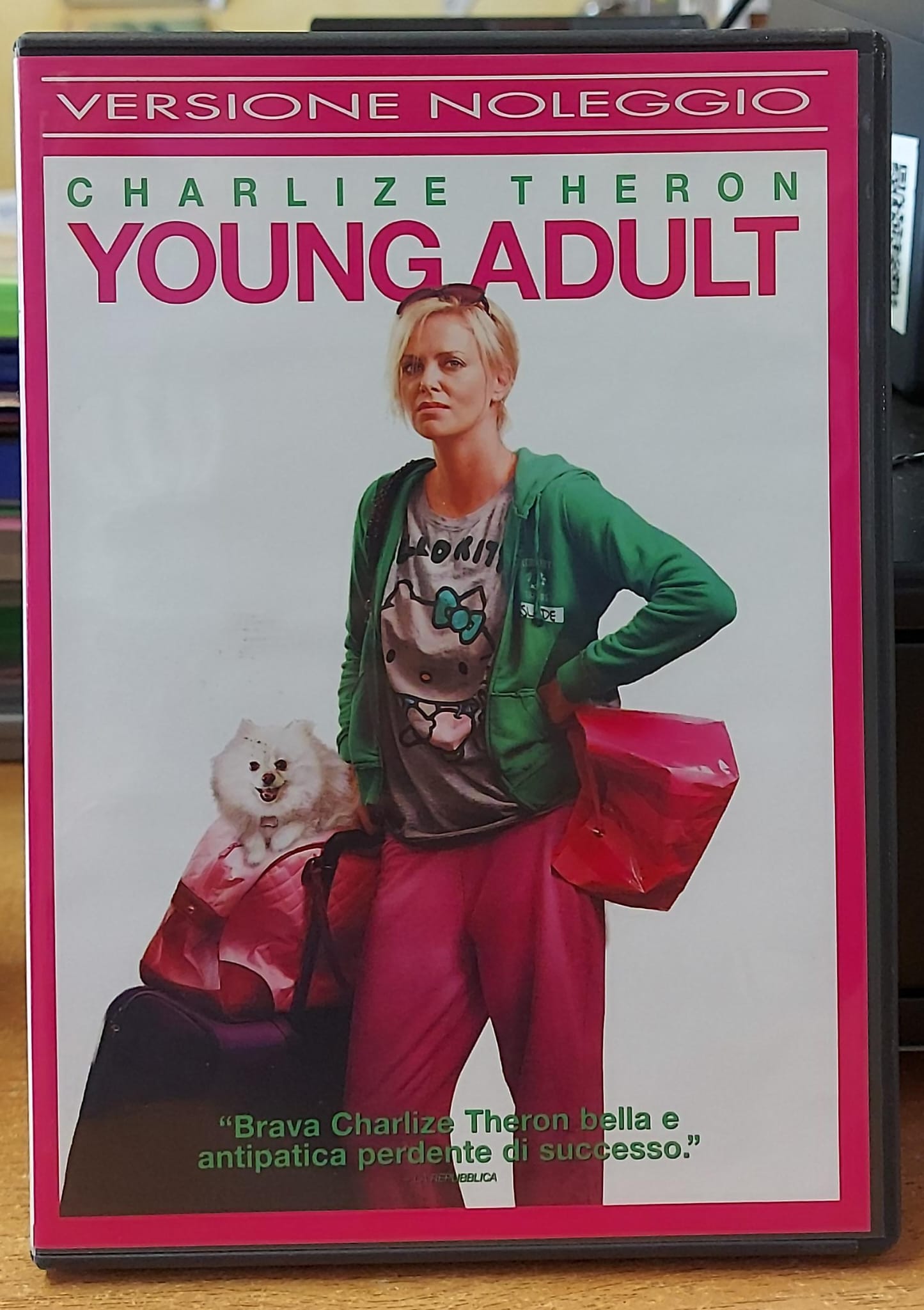 Young Adult DVD Usato