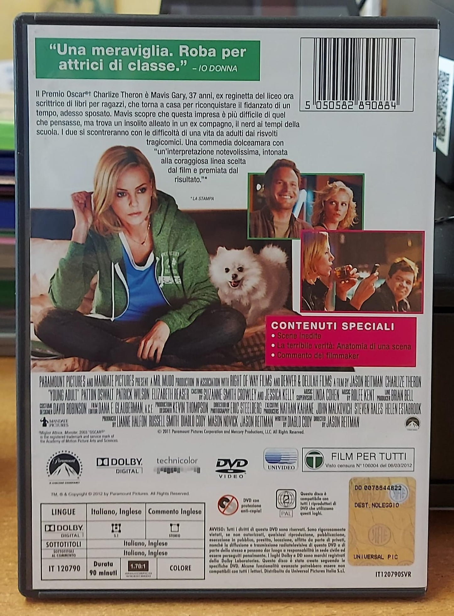 Young Adult DVD Usato