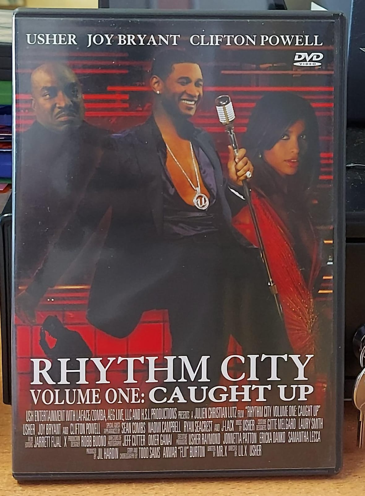 Usher – Rhythm City Volume One: Caught Up – DVD + CD (Usato)