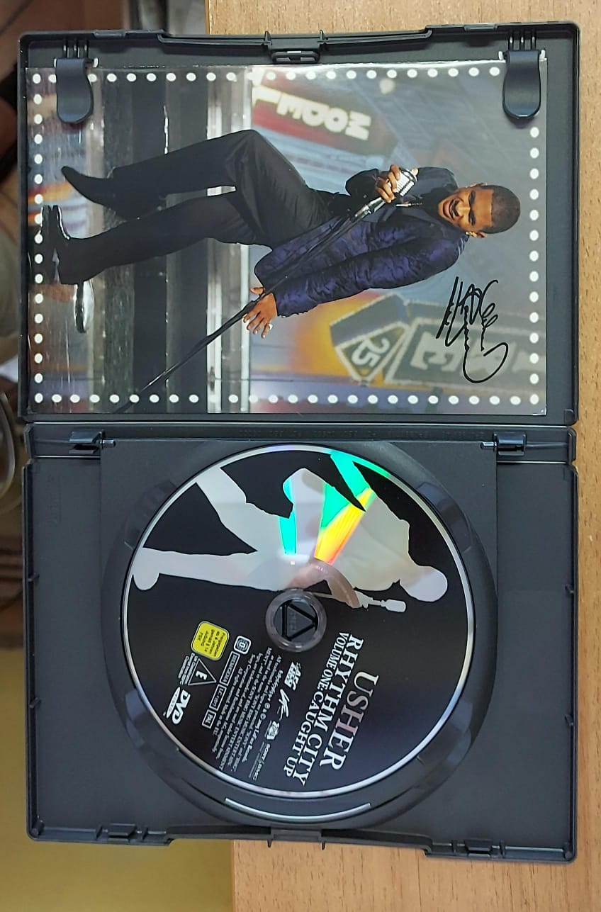 Usher – Rhythm City Volume One: Caught Up – DVD + CD (Usato)