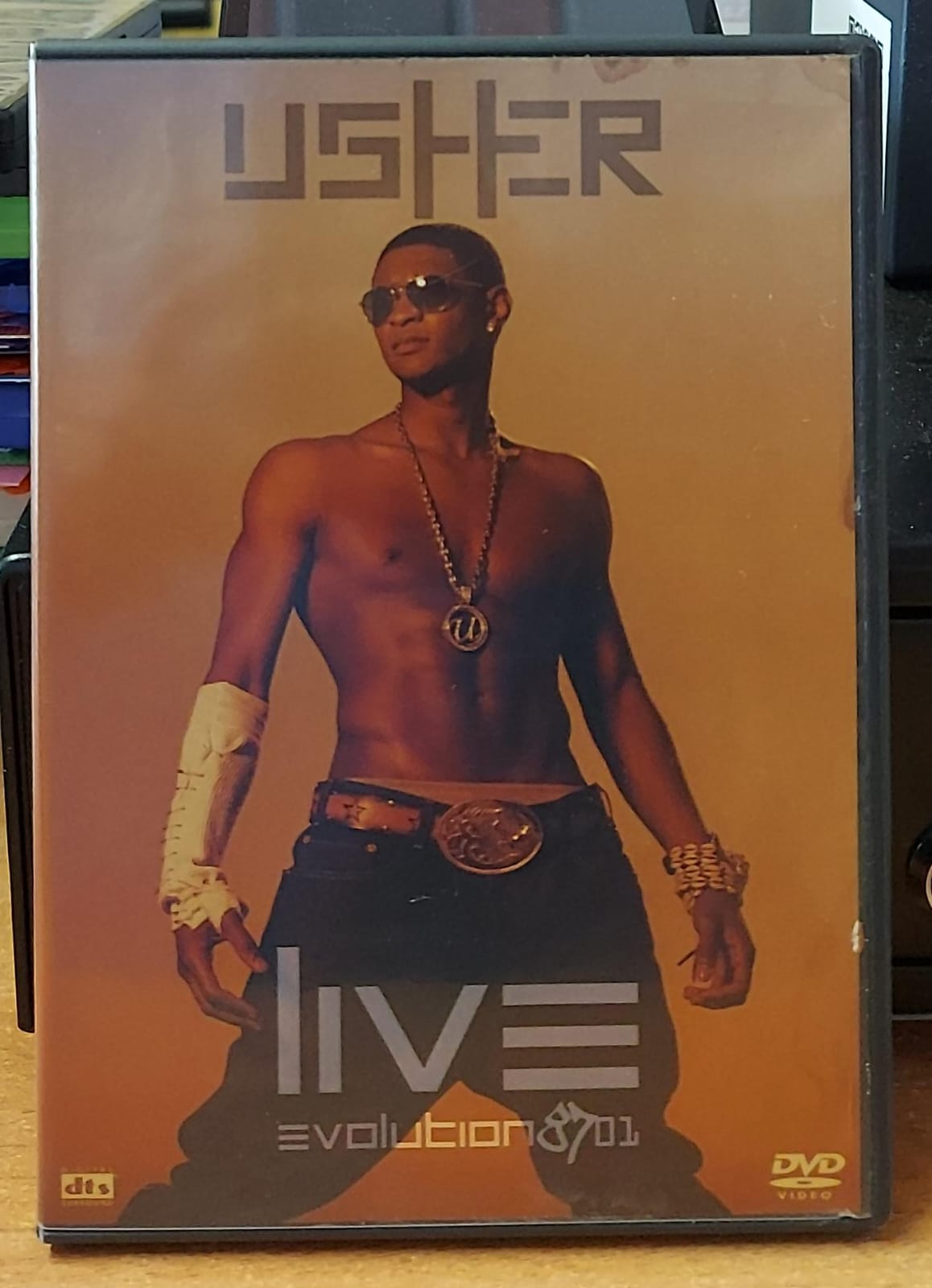 Usher – Live Evolution 8701 DVD Eagle Vision PAL DTS