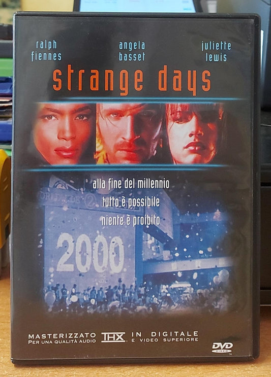 Strange Days DVD – Cover frontale con Ralph Fiennes, Angela Bassett, Juliette Lewis
