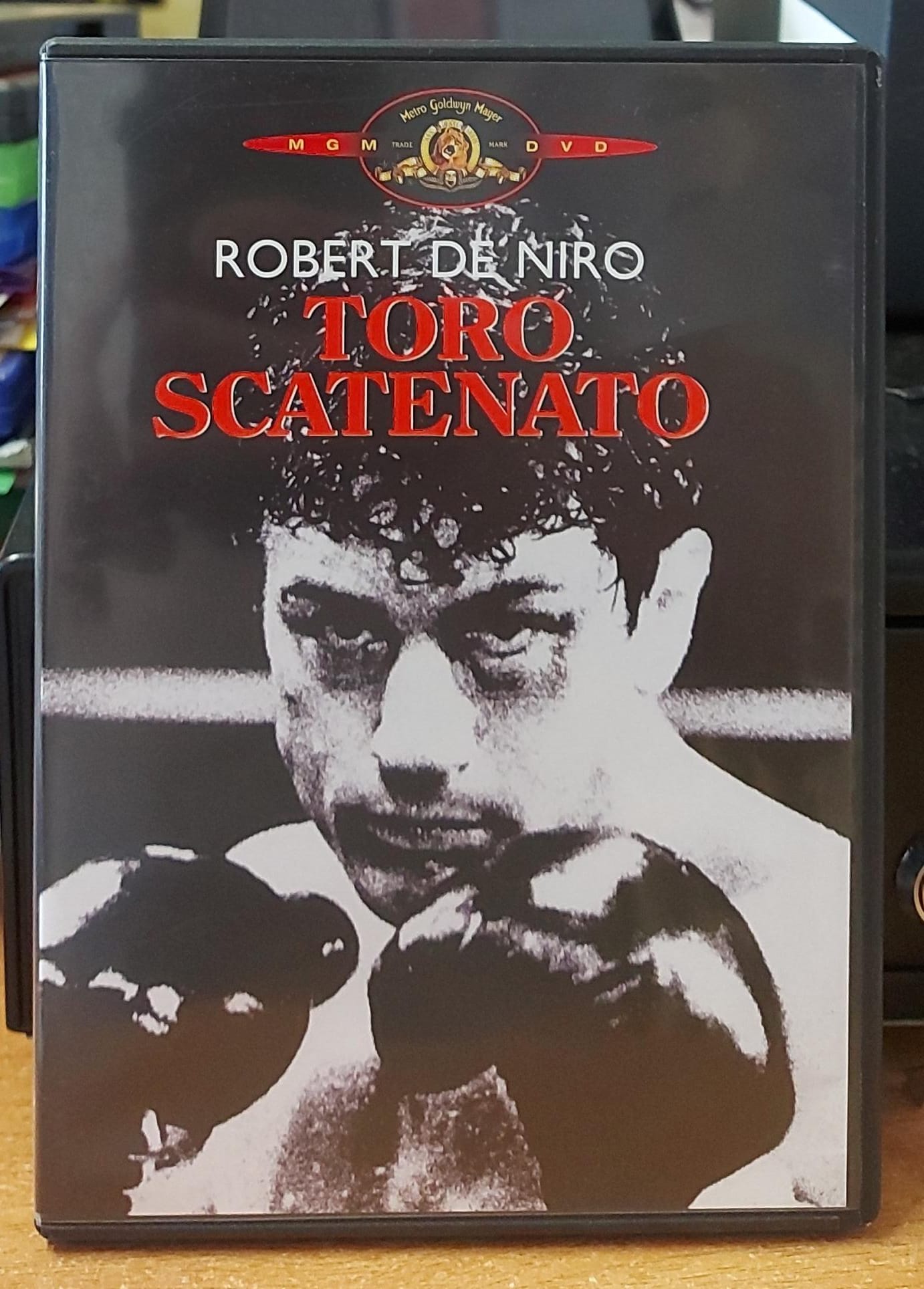 Toro Scatenato DVD – Cover frontale con Robert De Niro