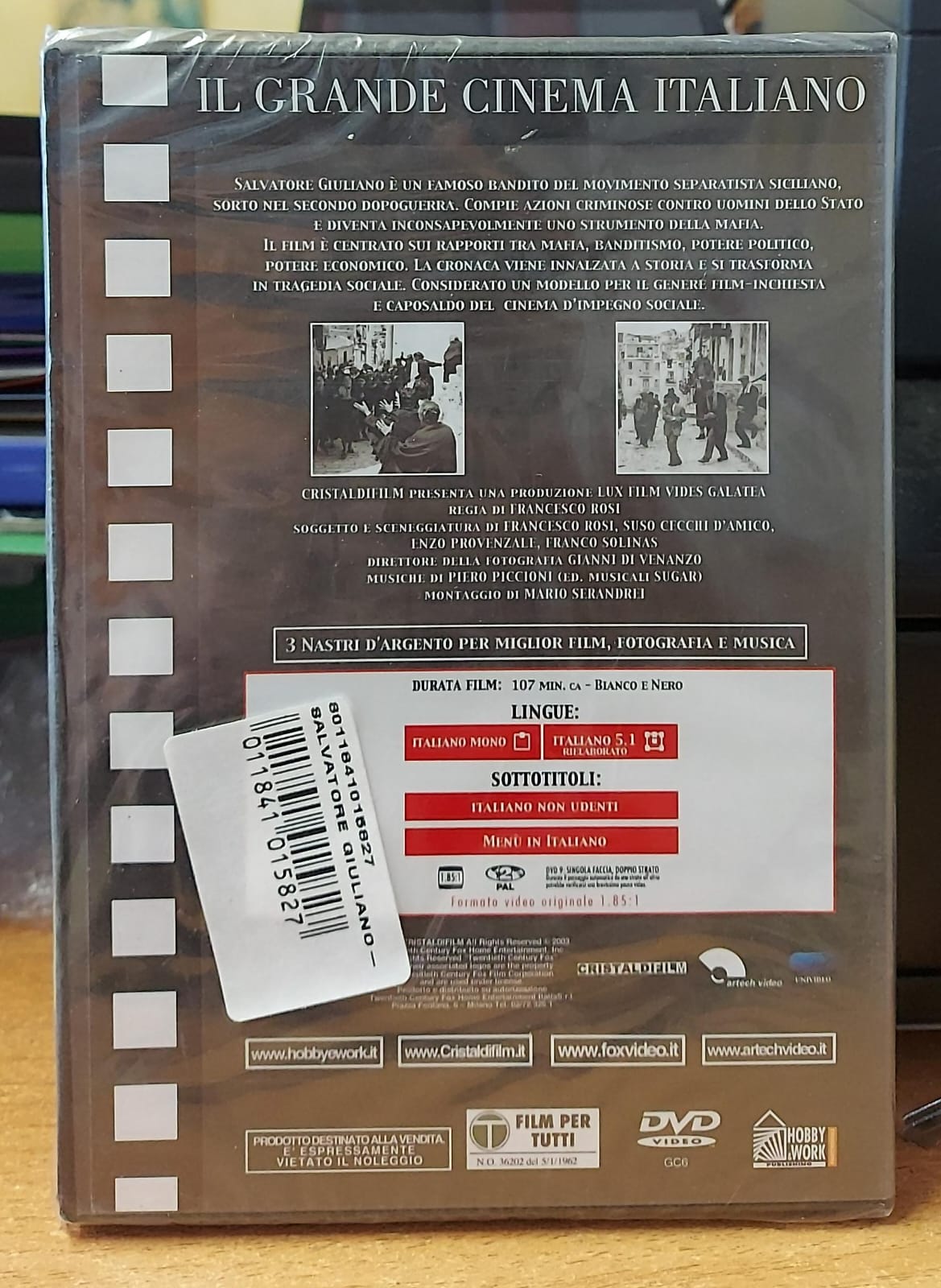 Copertina frontale del DVD Salvatore Giuliano nuovo sigillato, edizione restaurata