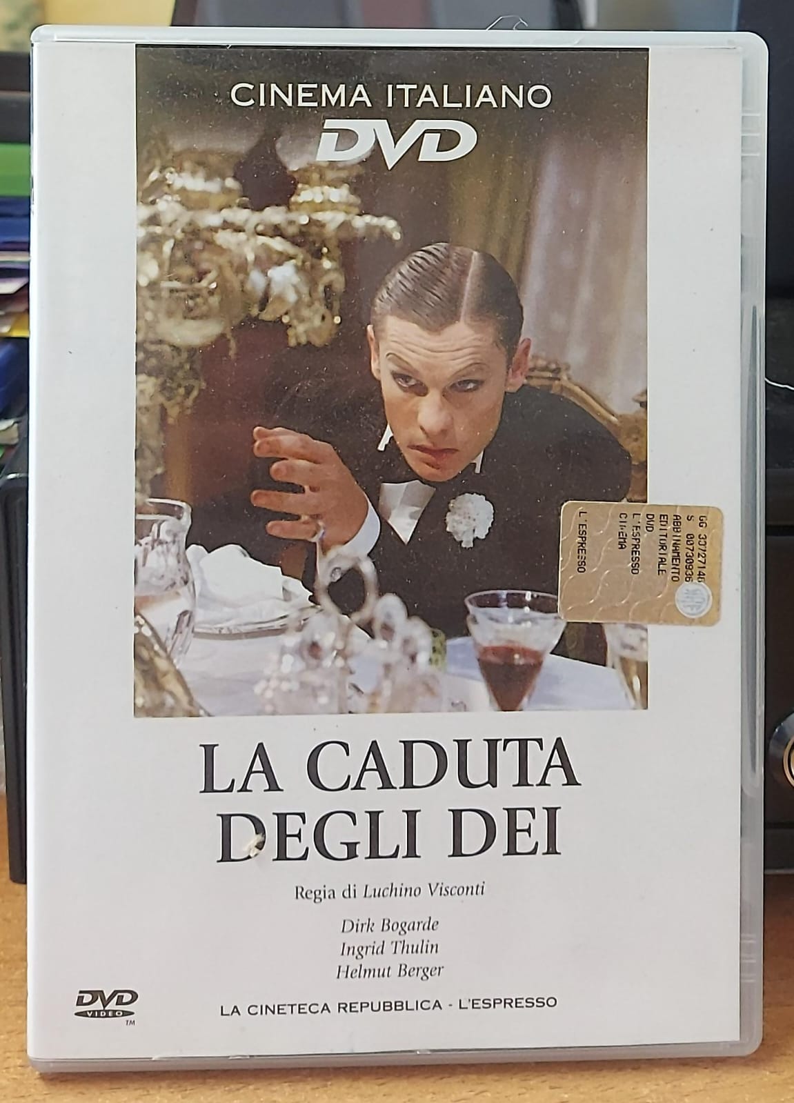 Copertina frontale del DVD La caduta degli dei di Luchino Visconti