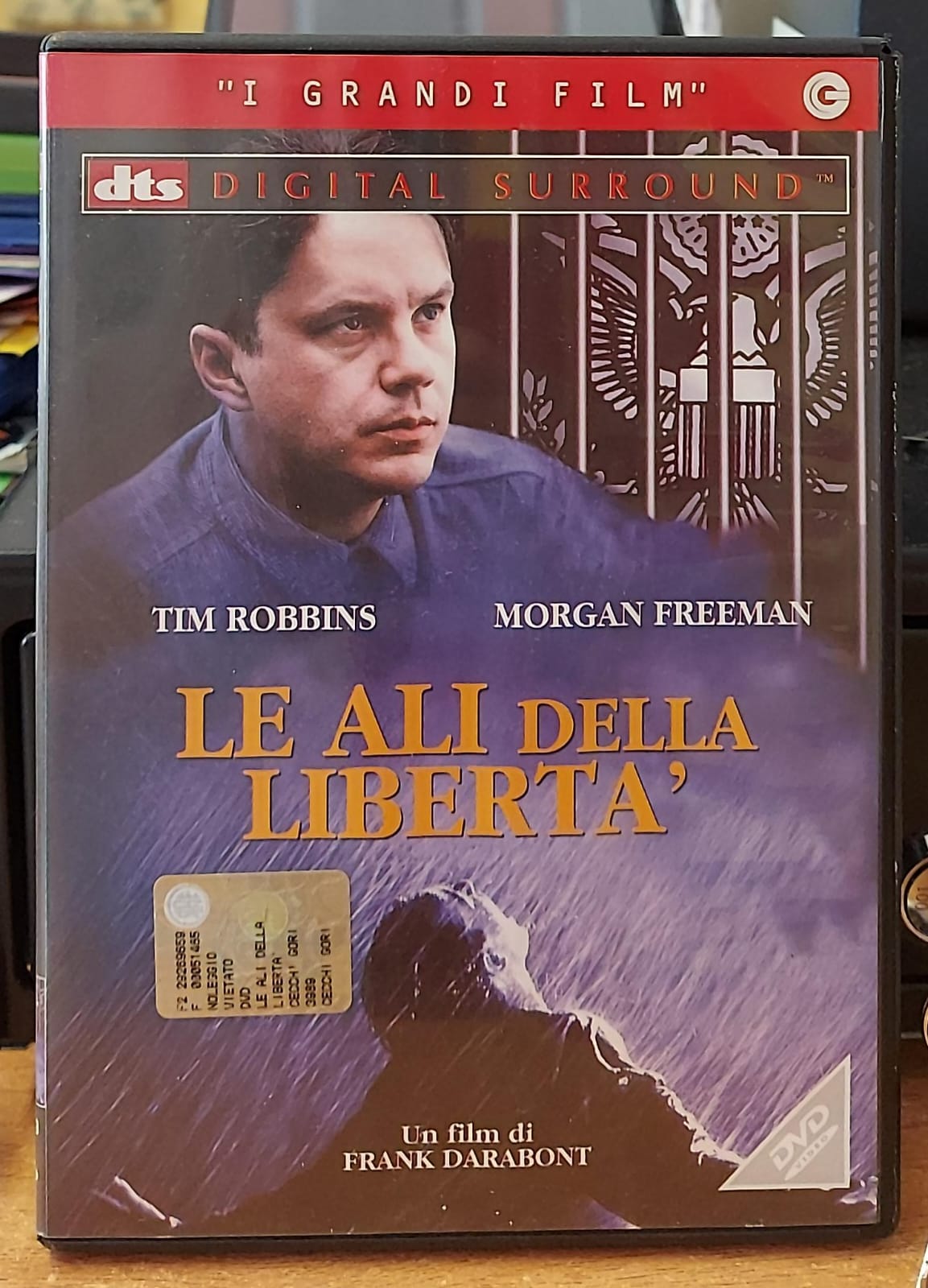 Retro DVD Le ali della libertà con trama, dettagli tecnici e contenuti