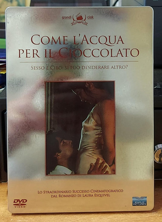 Retro della confezione DVD Come l’acqua per il cioccolato con trama e dettagli tecnici
