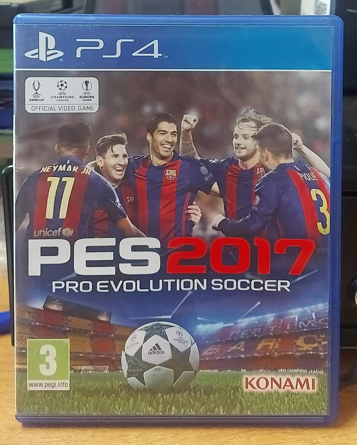 PES 2017 Pro Evolution Soccer PS4 usato - copertina frontale